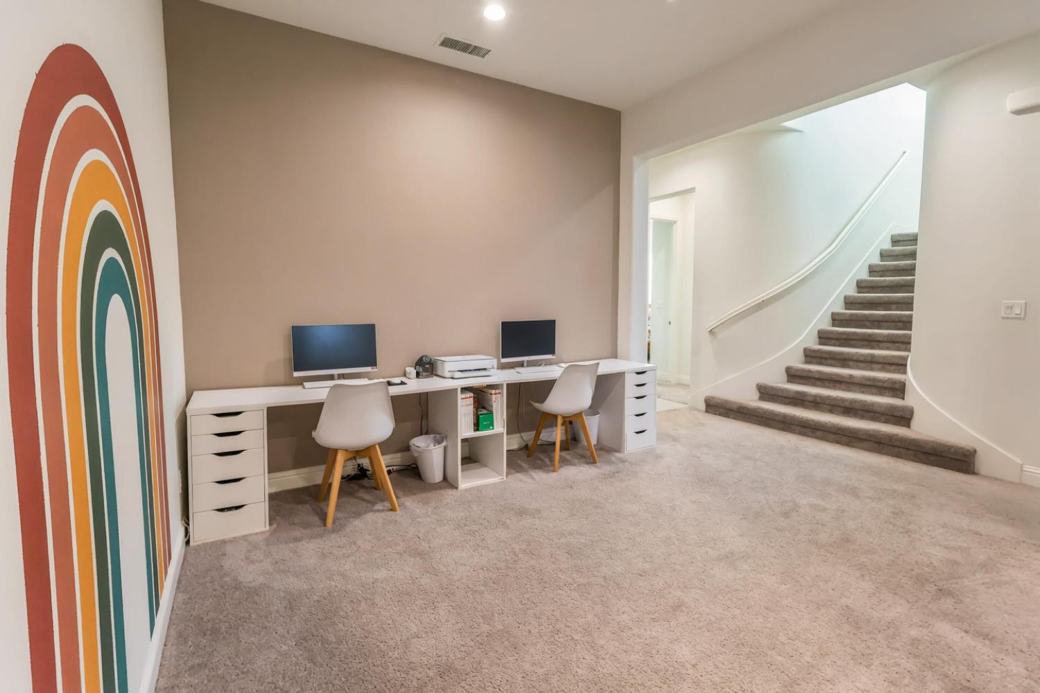 2051 Sierra Ave, Clovis, CA 93611