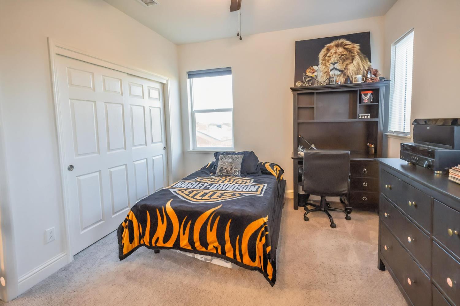 2051 Sierra Ave, Clovis, CA 93611