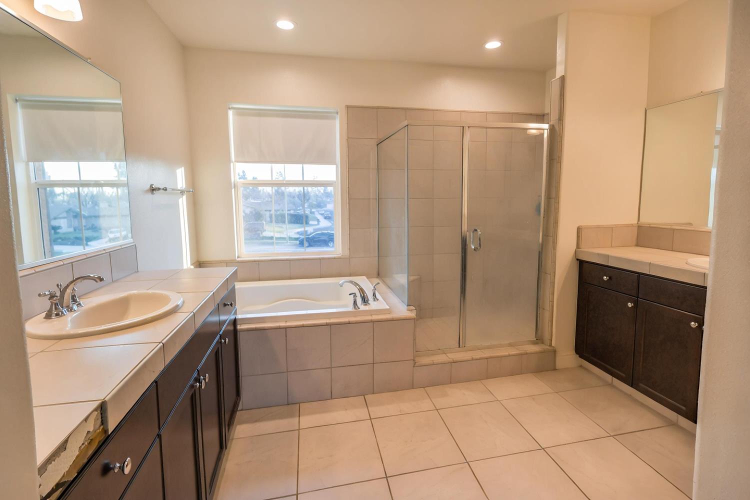 2051 Sierra Ave, Clovis, CA 93611