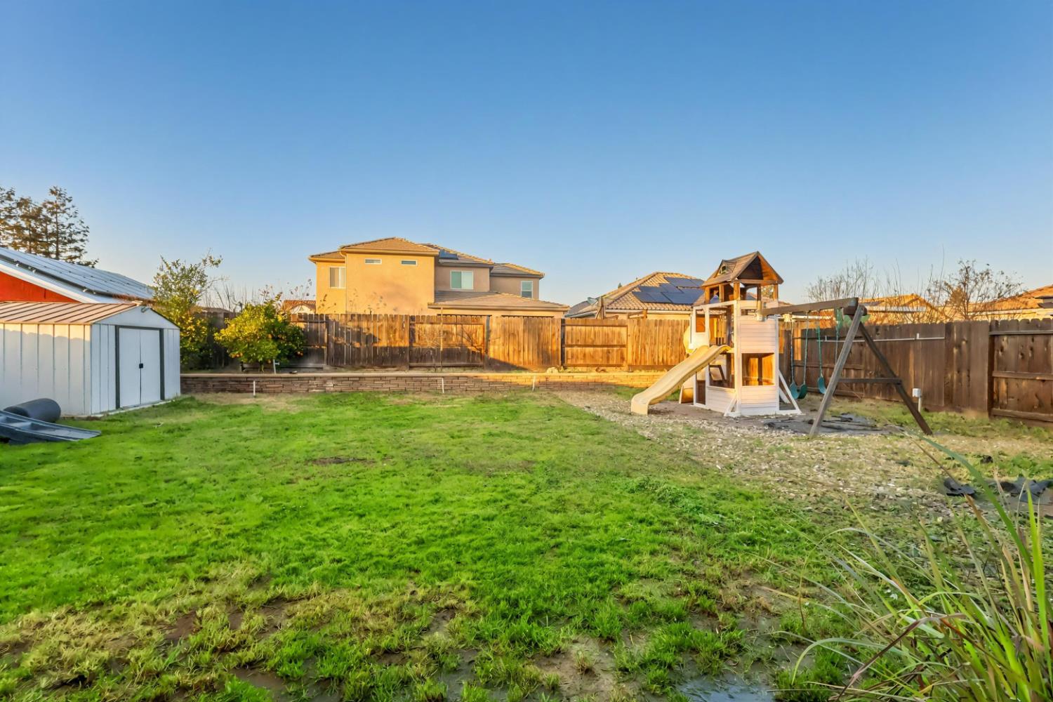 2051 Sierra Ave, Clovis, CA 93611