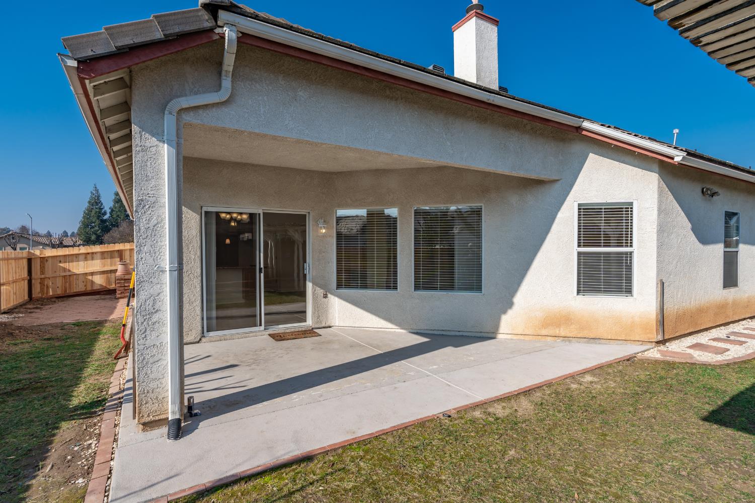 7210 N Laval, Fresno, CA 93720