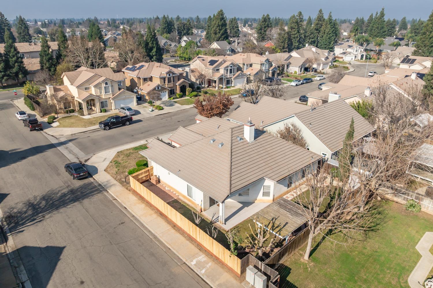 7210 N Laval, Fresno, CA 93720