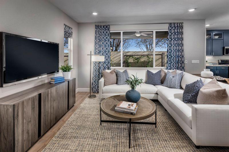 6534 E Madison Ave, Fresno, CA 93727