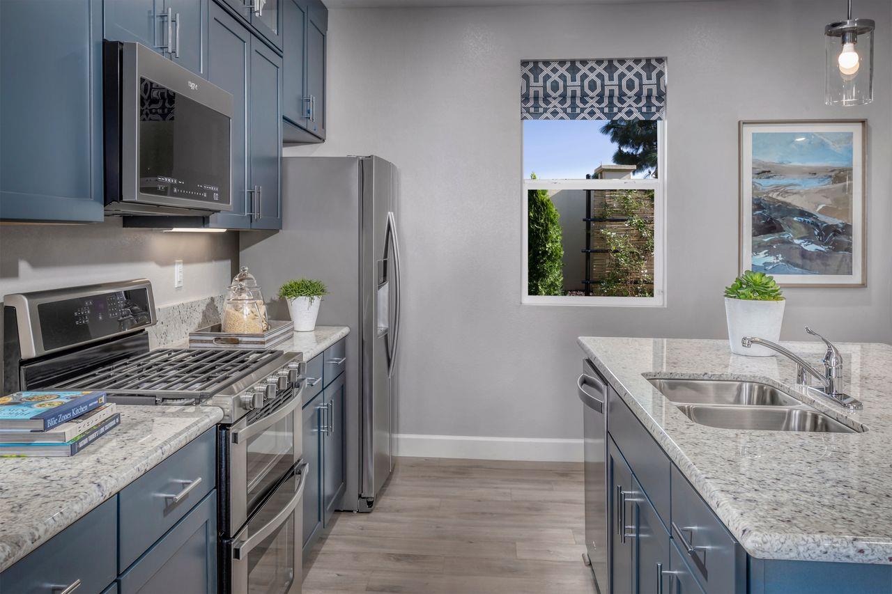 6534 E Madison Ave, Fresno, CA 93727