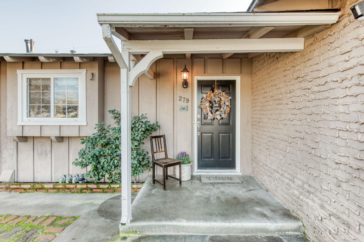 279 W San Ramon, Fresno, CA 93704