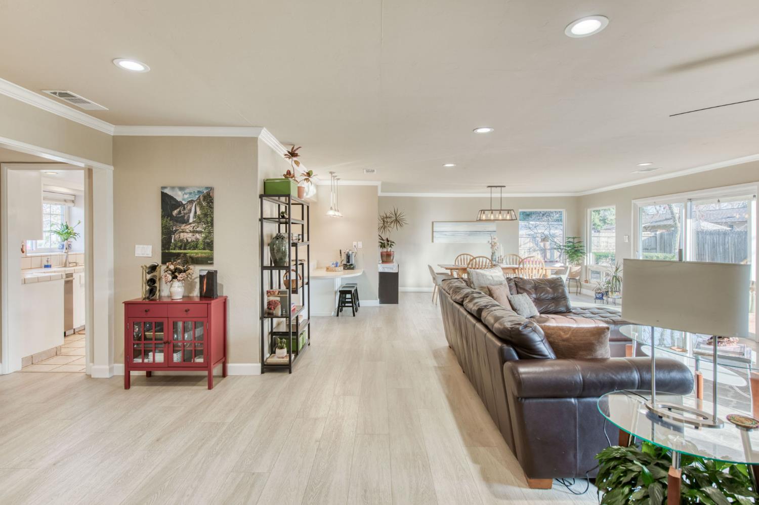 279 W San Ramon, Fresno, CA 93704