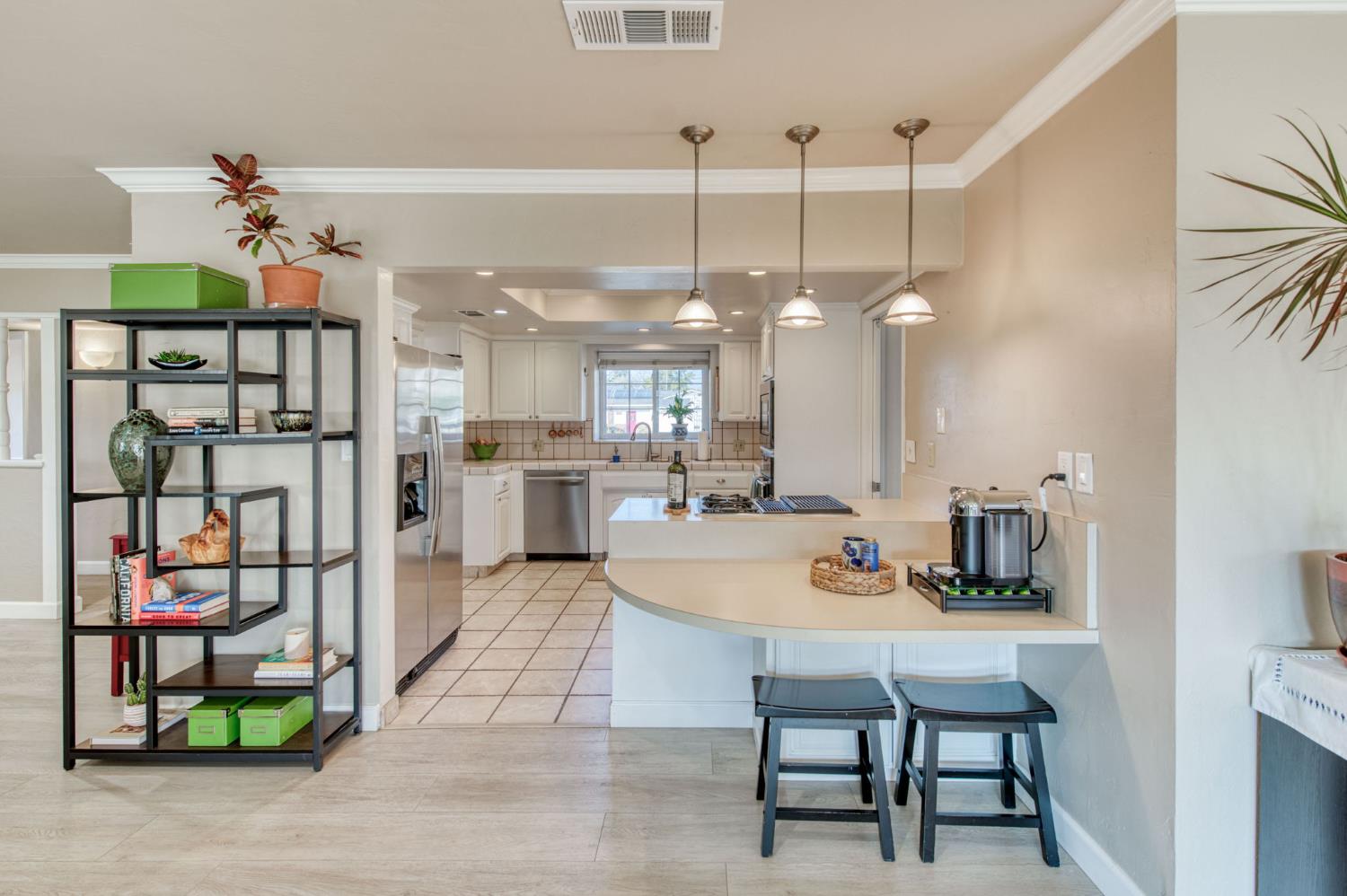 279 W San Ramon, Fresno, CA 93704