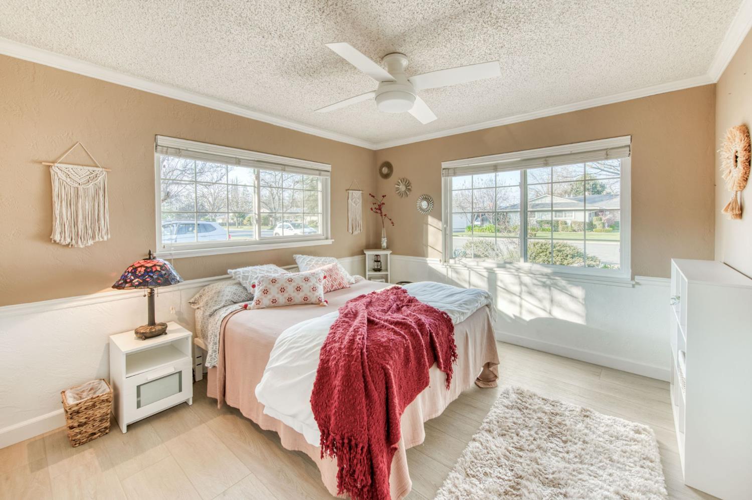 279 W San Ramon, Fresno, CA 93704