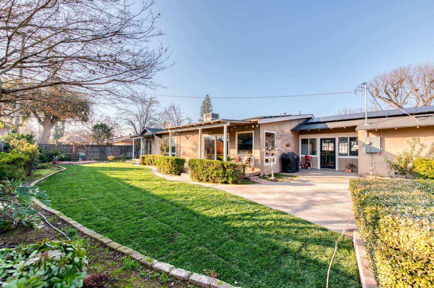 279 W San Ramon, Fresno, CA 93704
