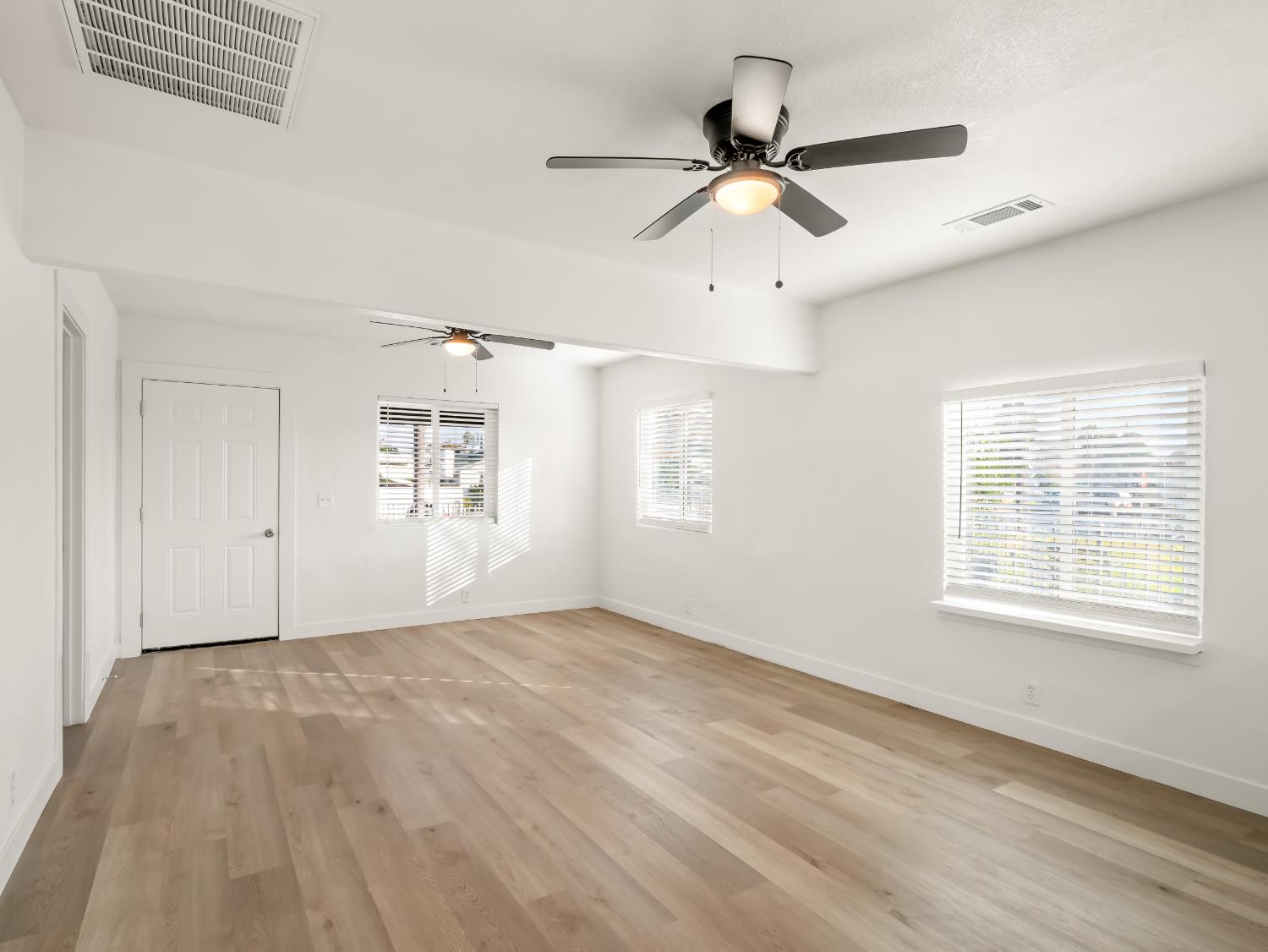 1628 Hazelwood, Fresno, CA 93702