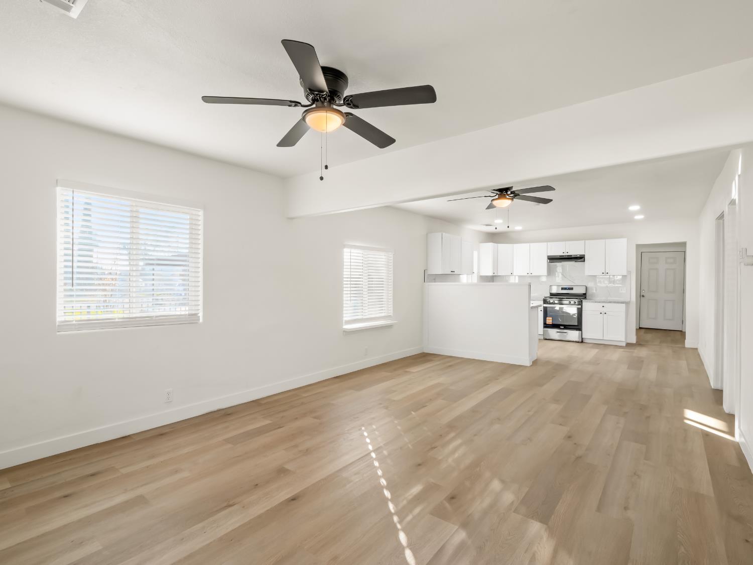 1628 Hazelwood, Fresno, CA 93702