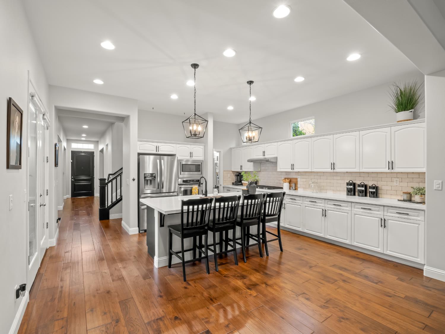 3664 Serena Ave, Clovis, CA 93619