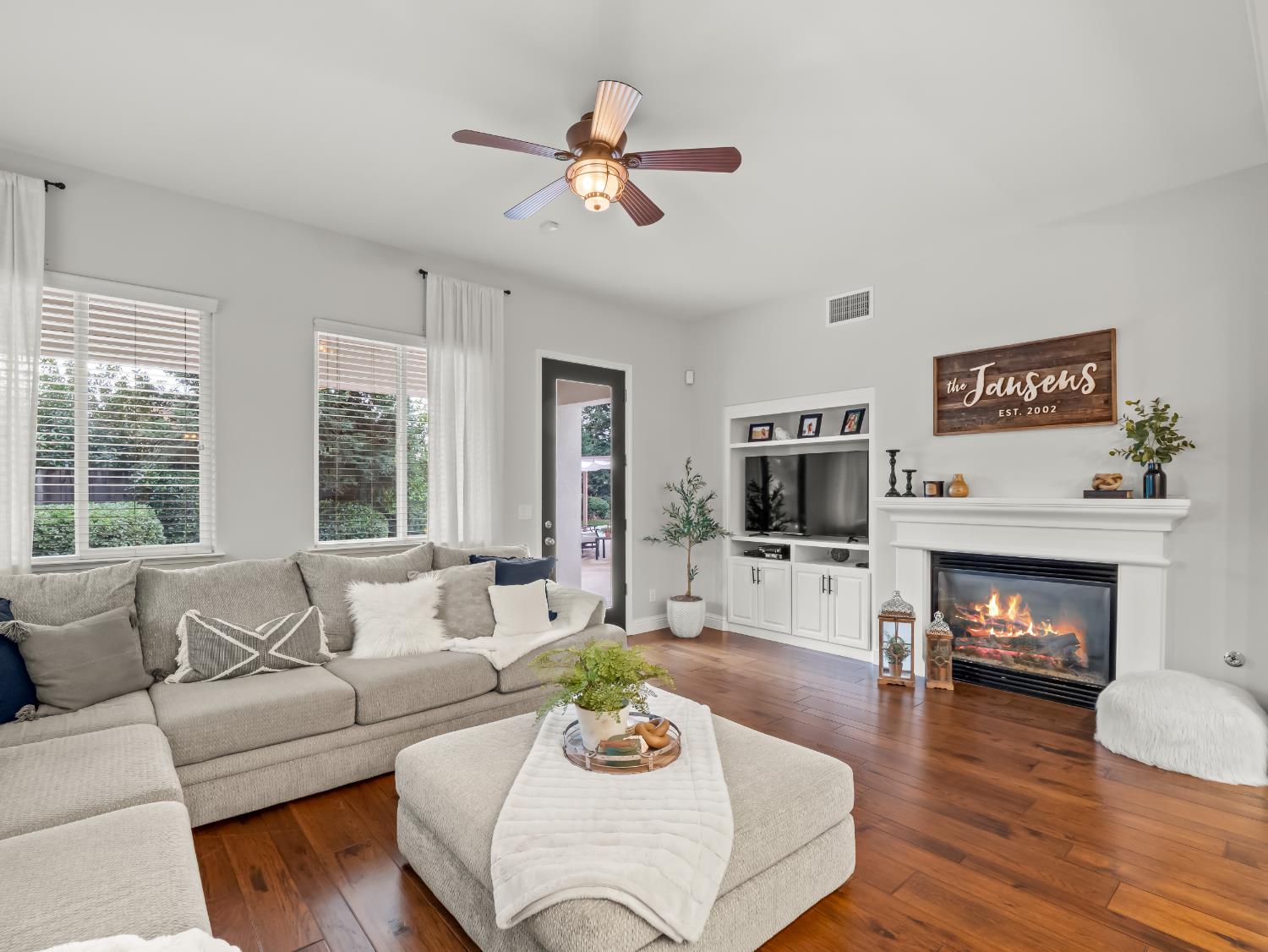 3664 Serena Ave, Clovis, CA 93619