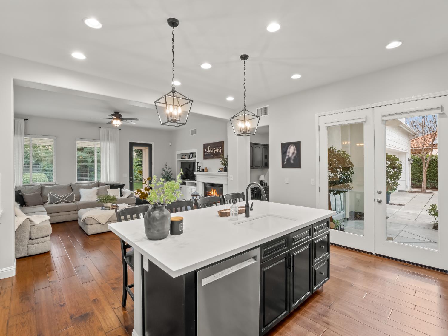 3664 Serena Ave, Clovis, CA 93619