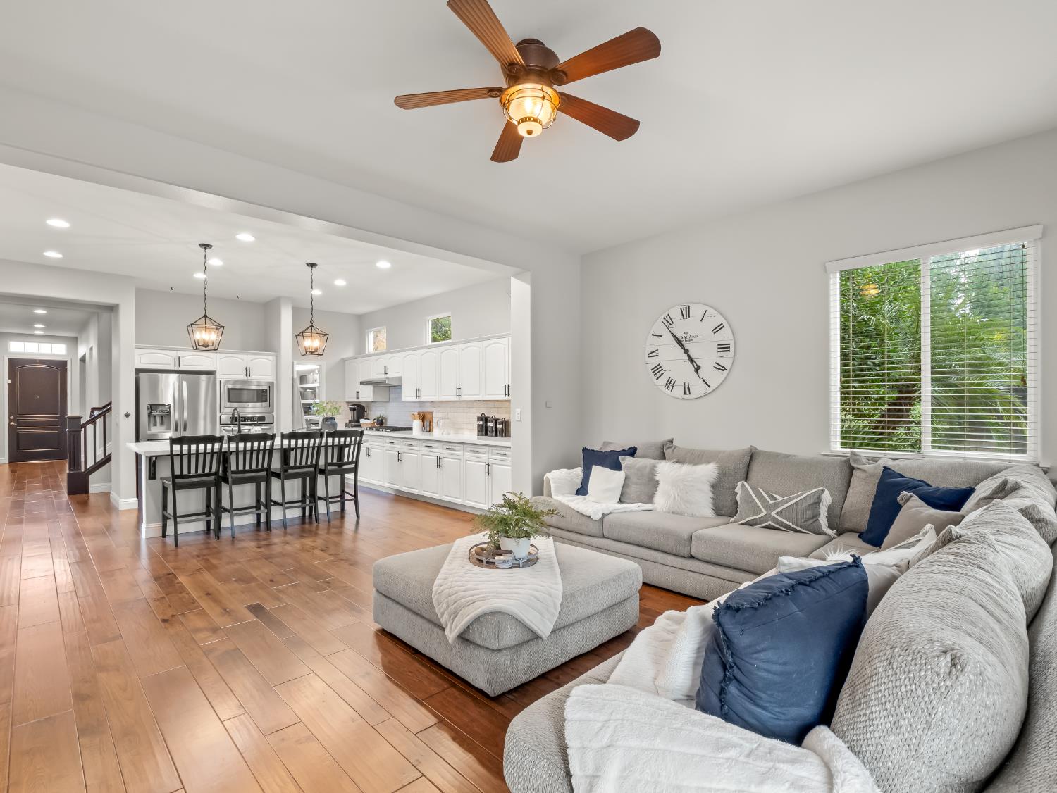 3664 Serena Ave, Clovis, CA 93619