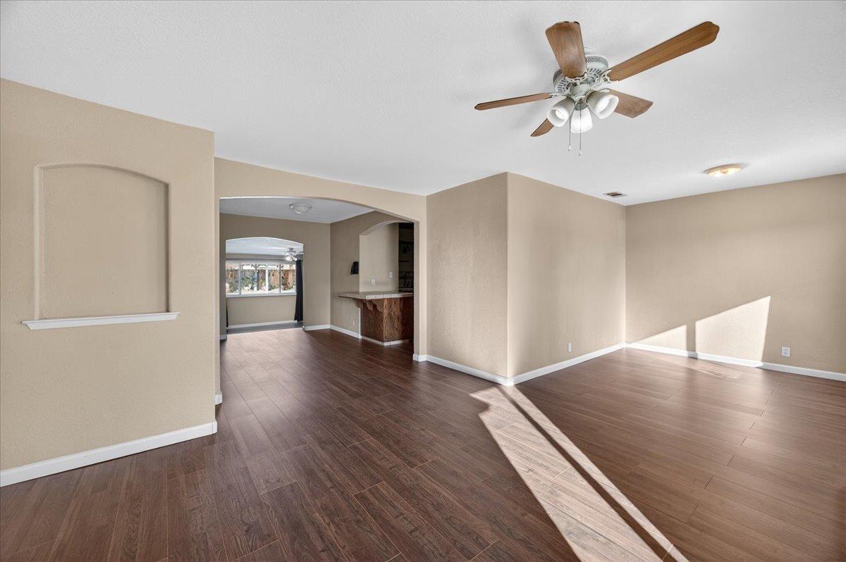 1524 W Fountain Way, Fresno, CA 93705