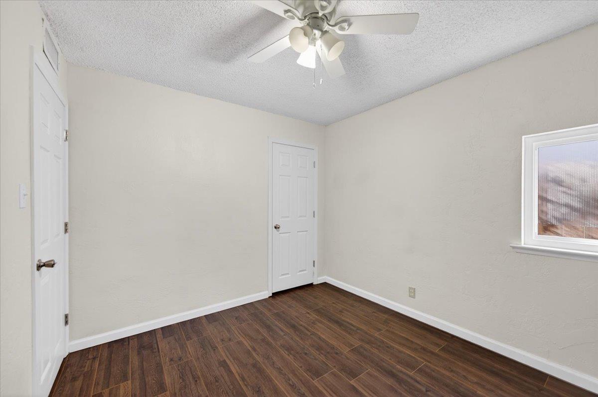 1524 W Fountain Way, Fresno, CA 93705