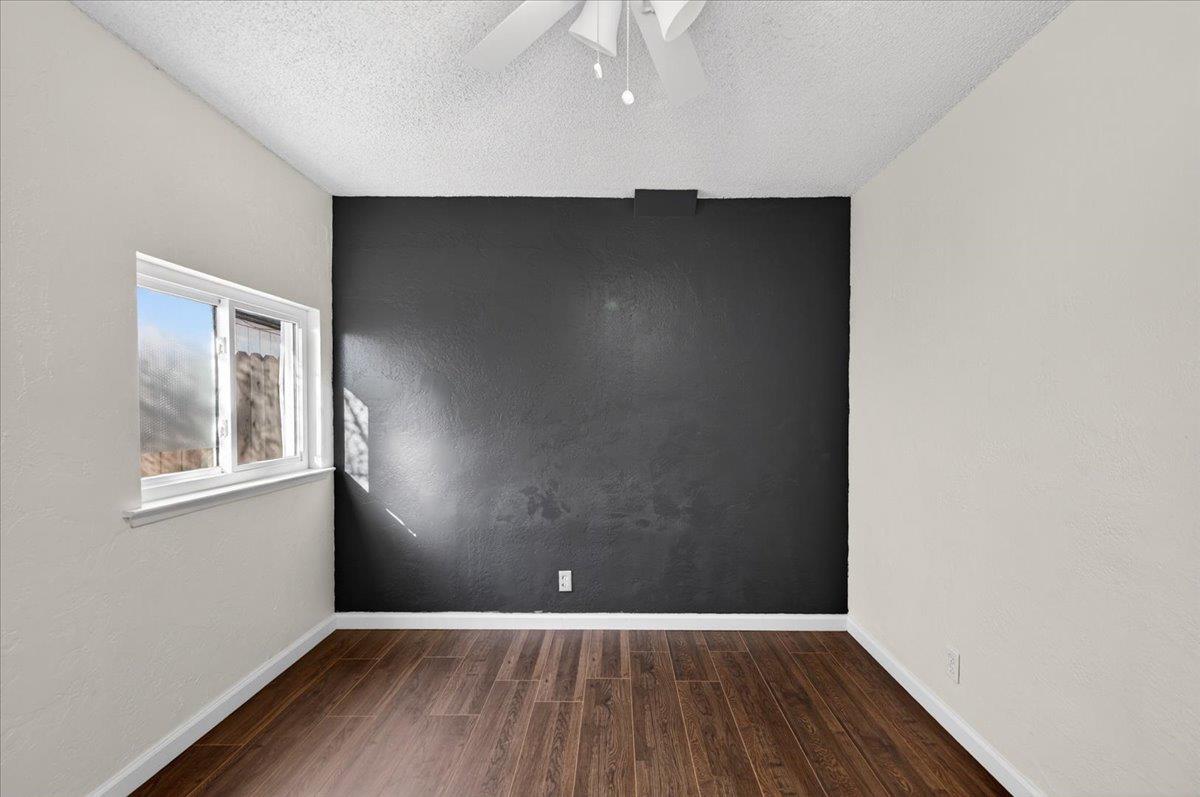 1524 W Fountain Way, Fresno, CA 93705