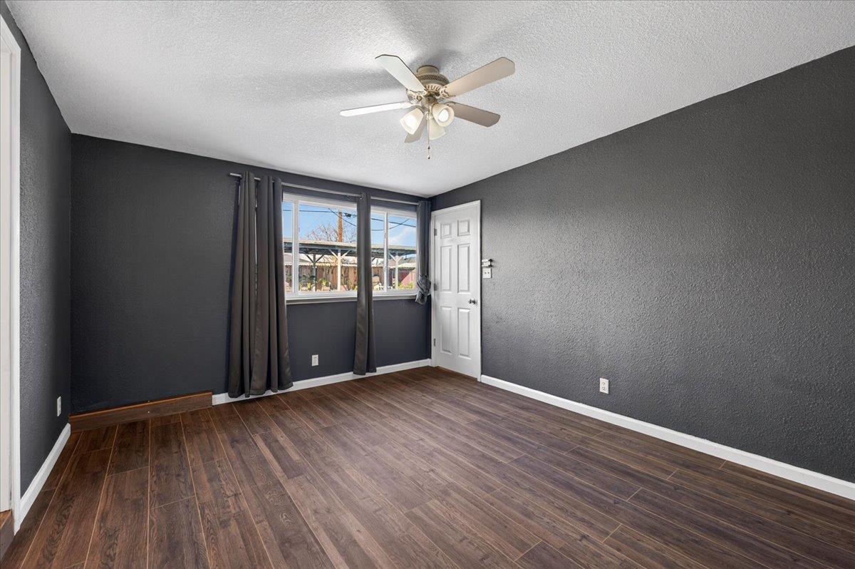 1524 W Fountain Way, Fresno, CA 93705