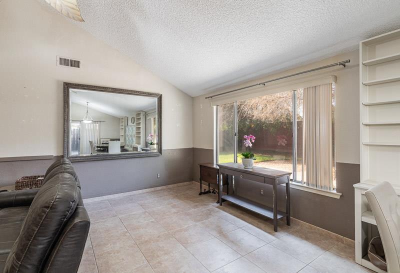 6549 N Cornelia Ave, Fresno, CA 93722