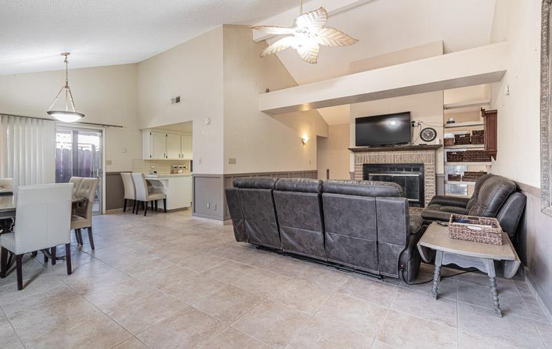 6549 N Cornelia Ave, Fresno, CA 93722