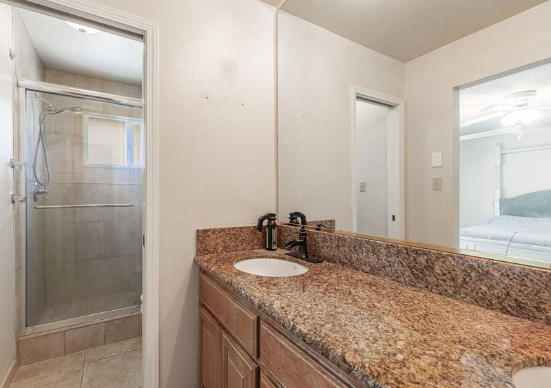 6549 N Cornelia Ave, Fresno, CA 93722