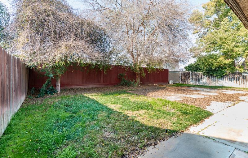 6549 N Cornelia Ave, Fresno, CA 93722