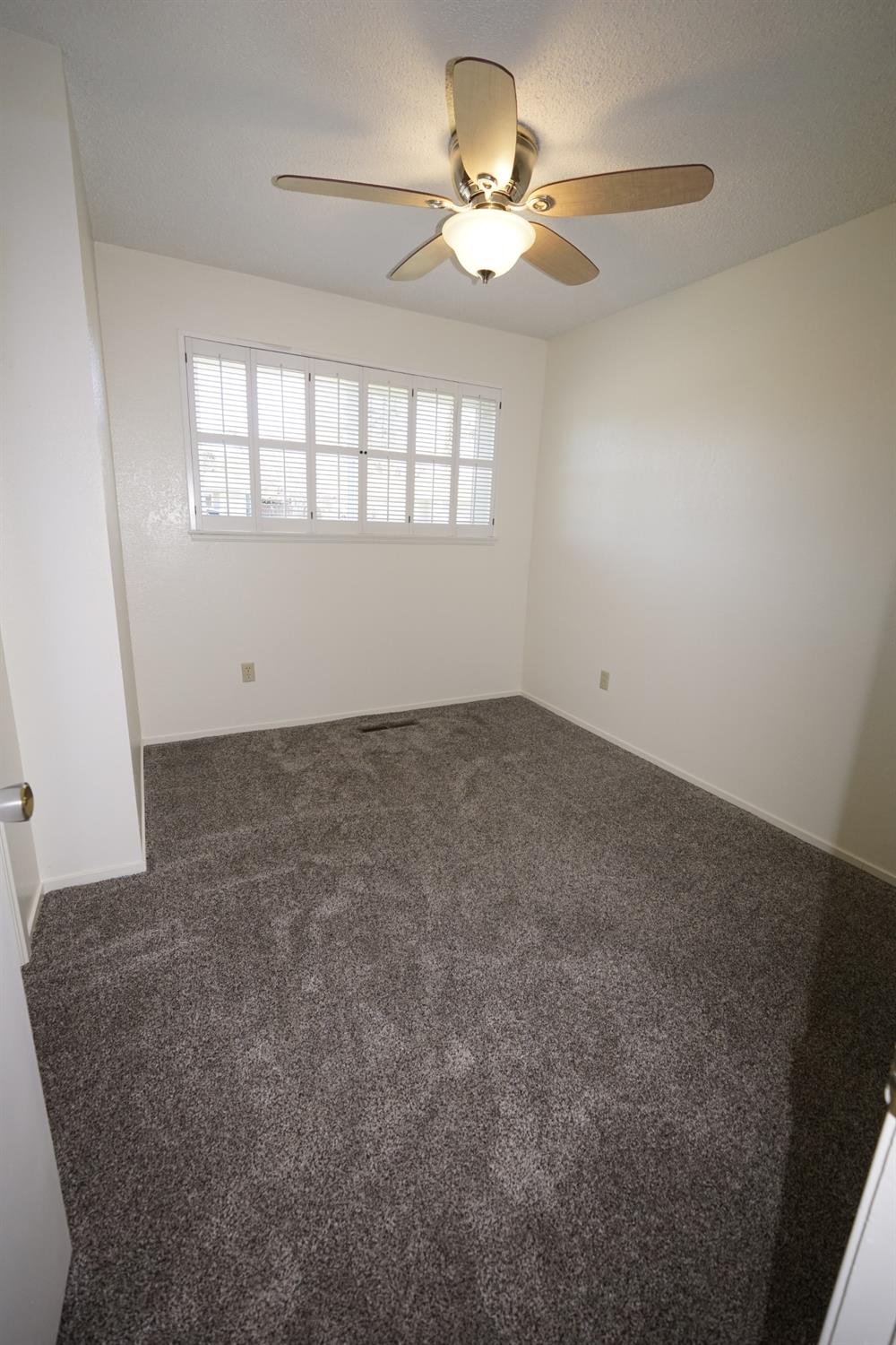 6016 N Nantucket Ave, Fresno, CA 93704