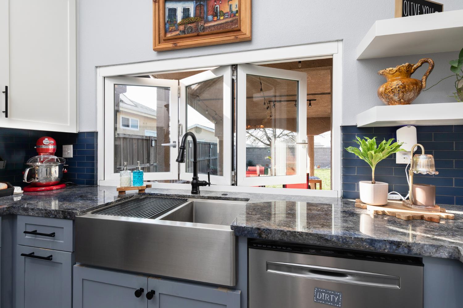 553 Venice Ave, Dinuba, CA 93618