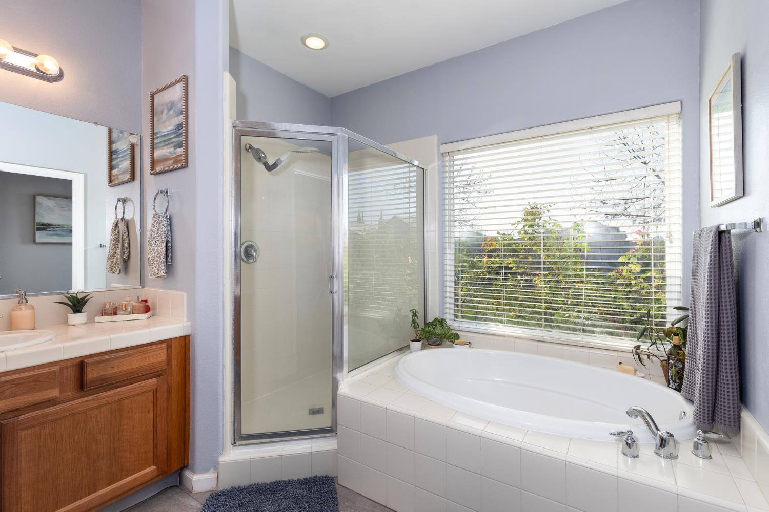 553 Venice Ave, Dinuba, CA 93618