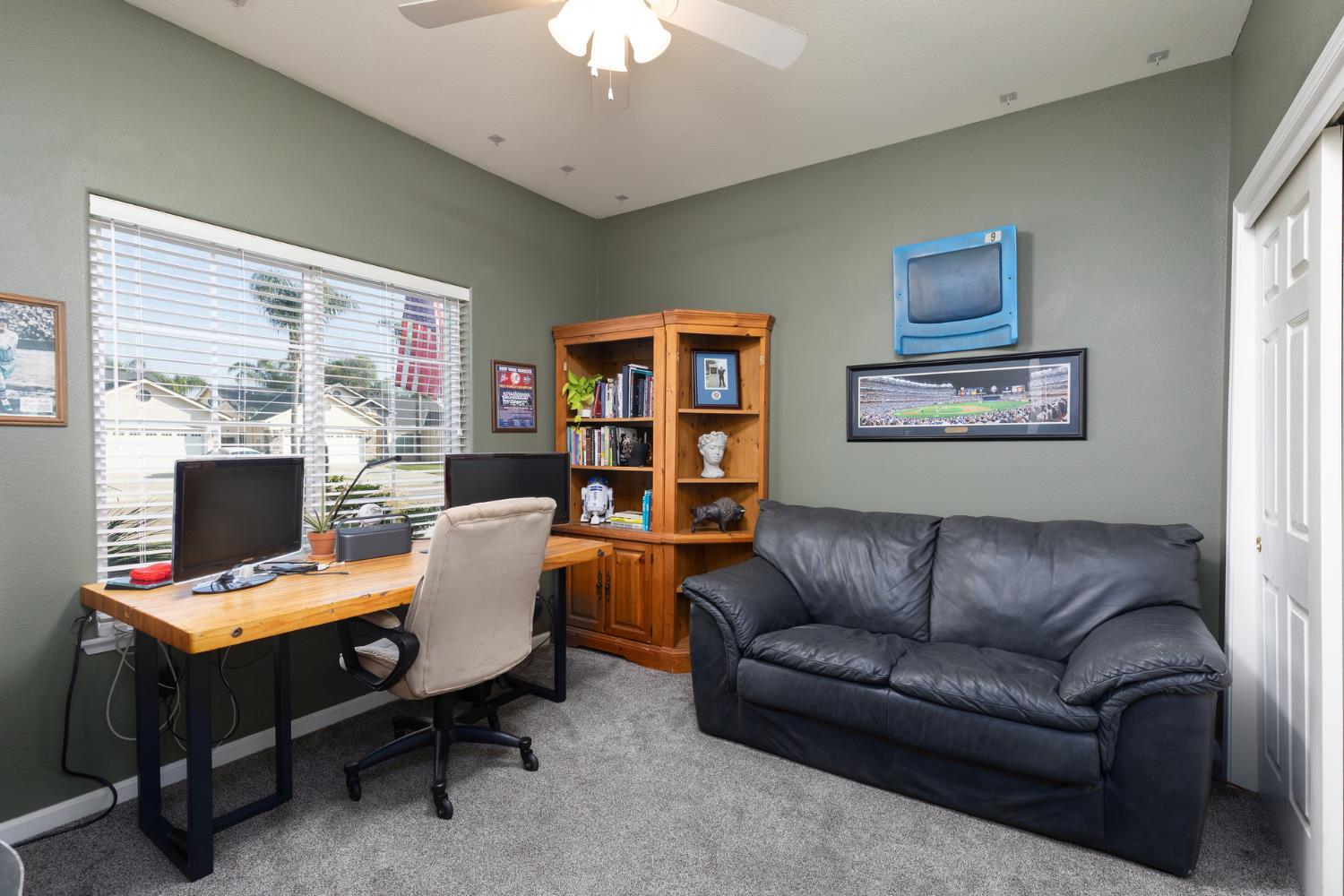 553 Venice Ave, Dinuba, CA 93618