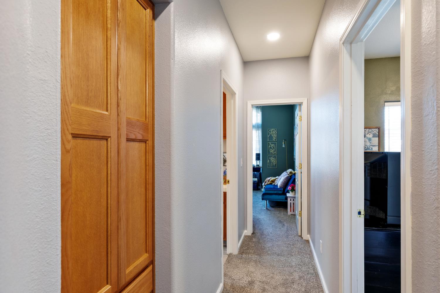 553 Venice Ave, Dinuba, CA 93618