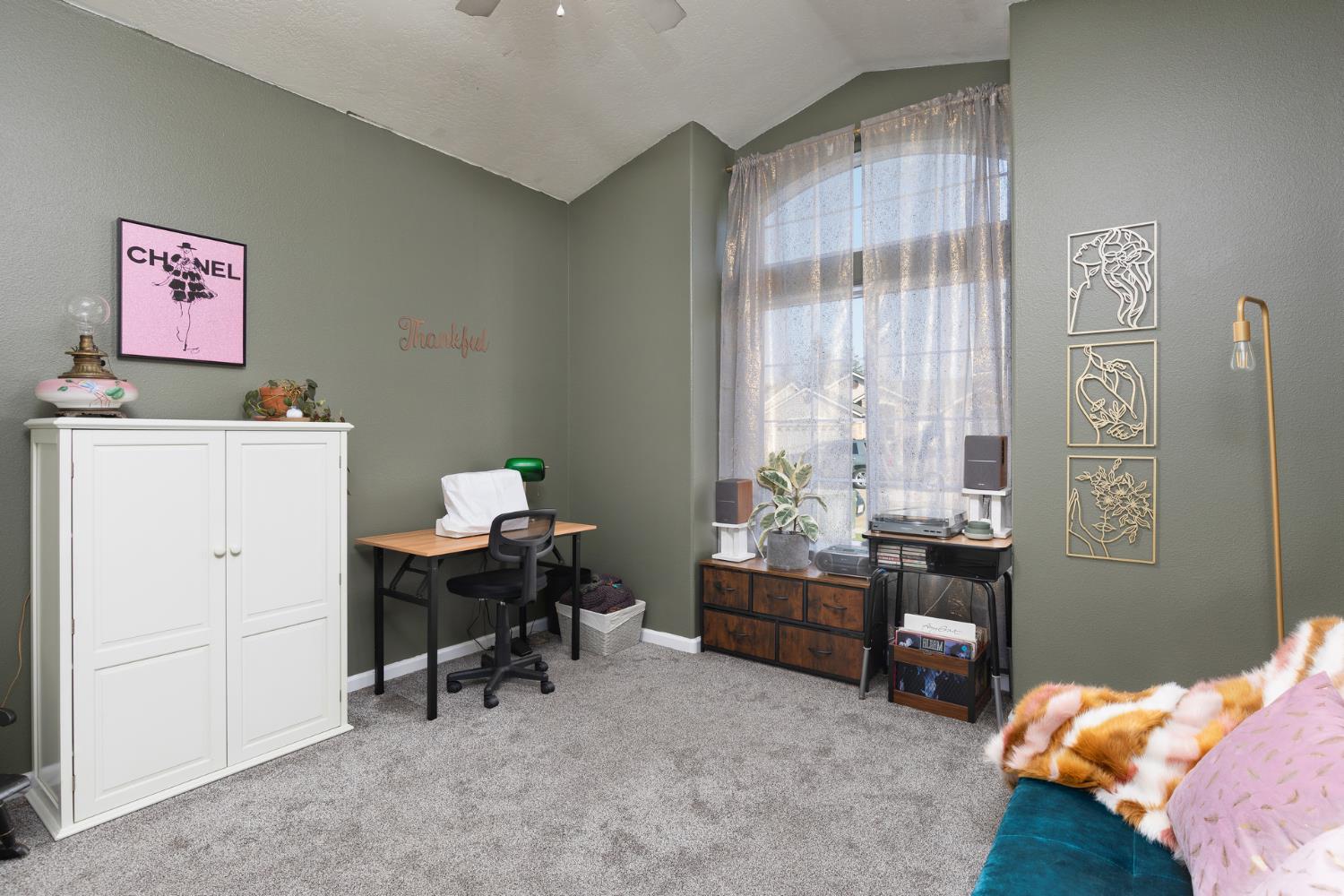 553 Venice Ave, Dinuba, CA 93618