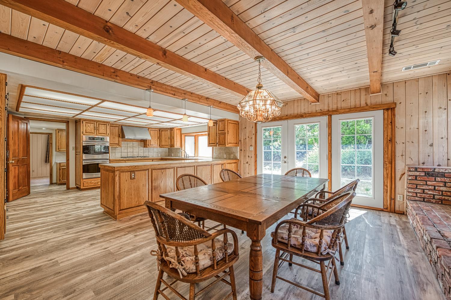 39000 Corlew Ln, Auberry, CA 93602