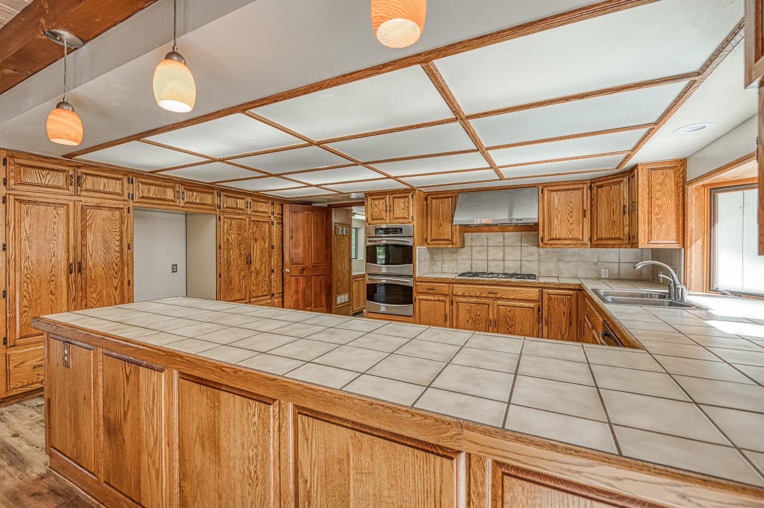 39000 Corlew Ln, Auberry, CA 93602