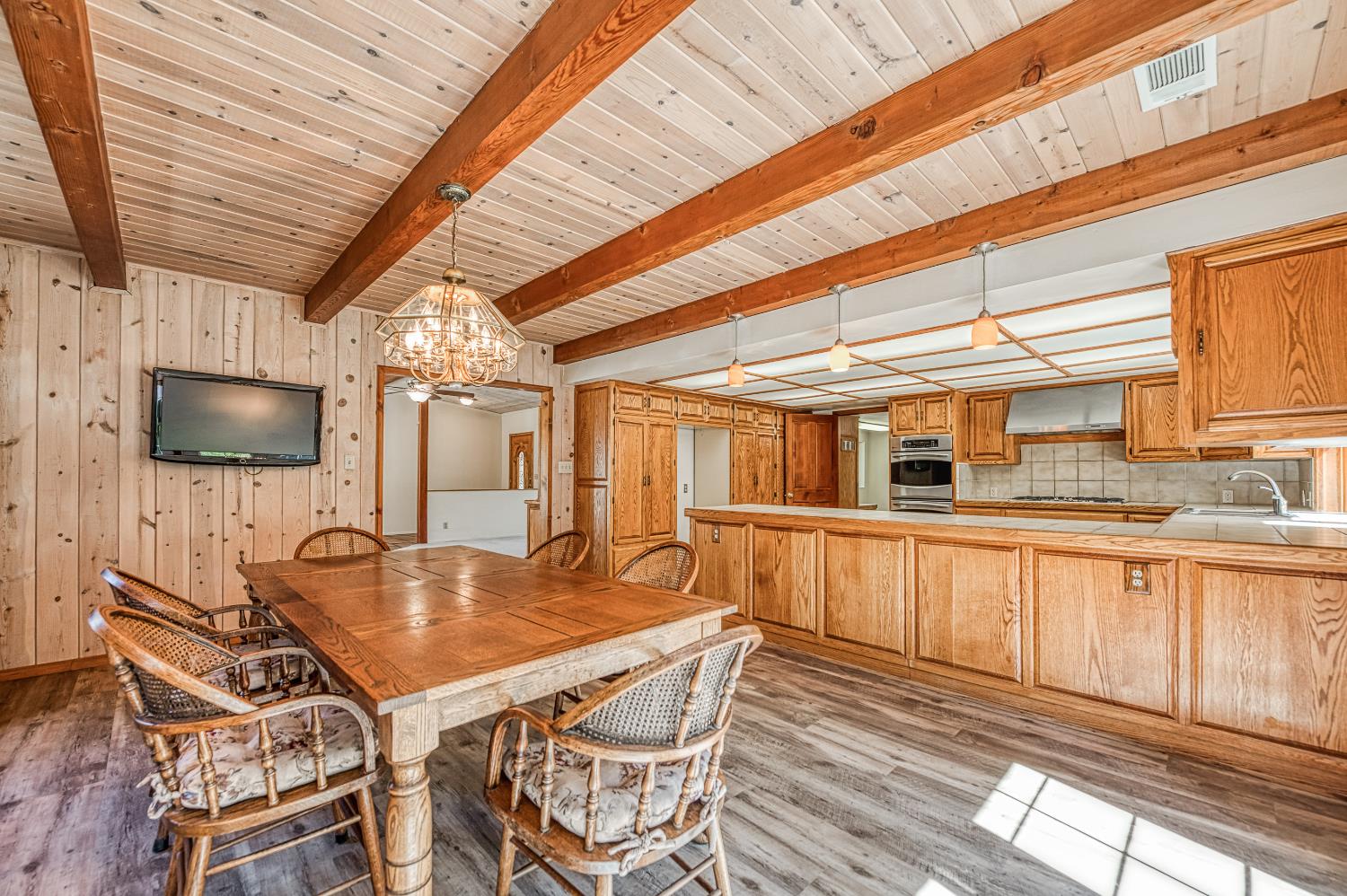 39000 Corlew Ln, Auberry, CA 93602