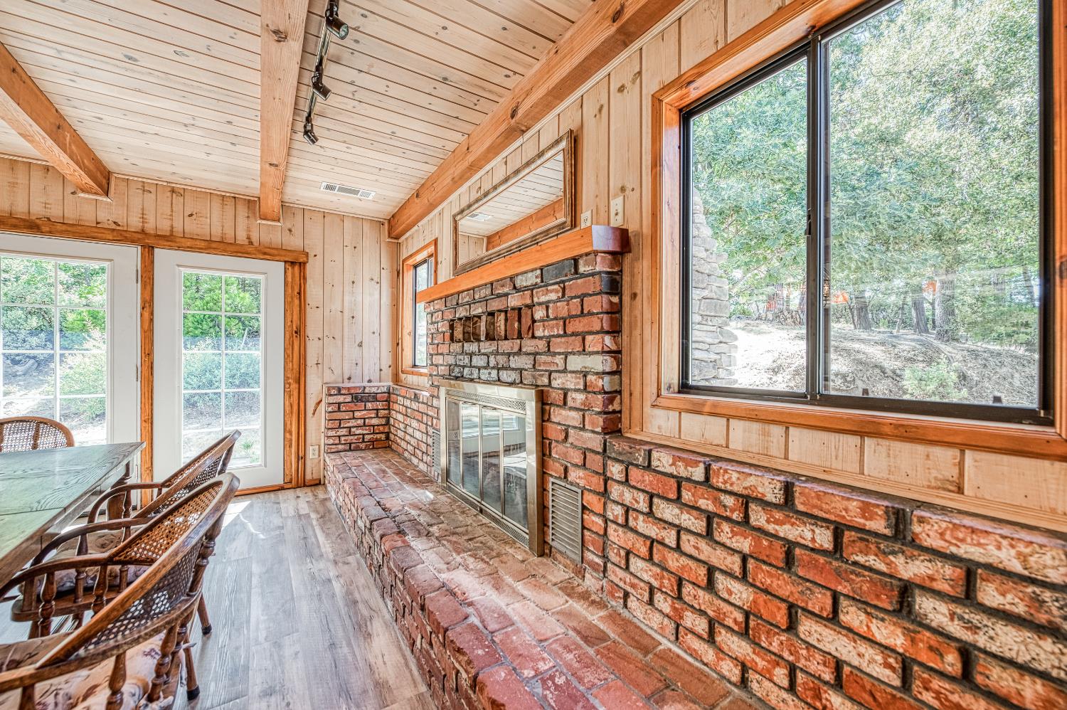 39000 Corlew Ln, Auberry, CA 93602