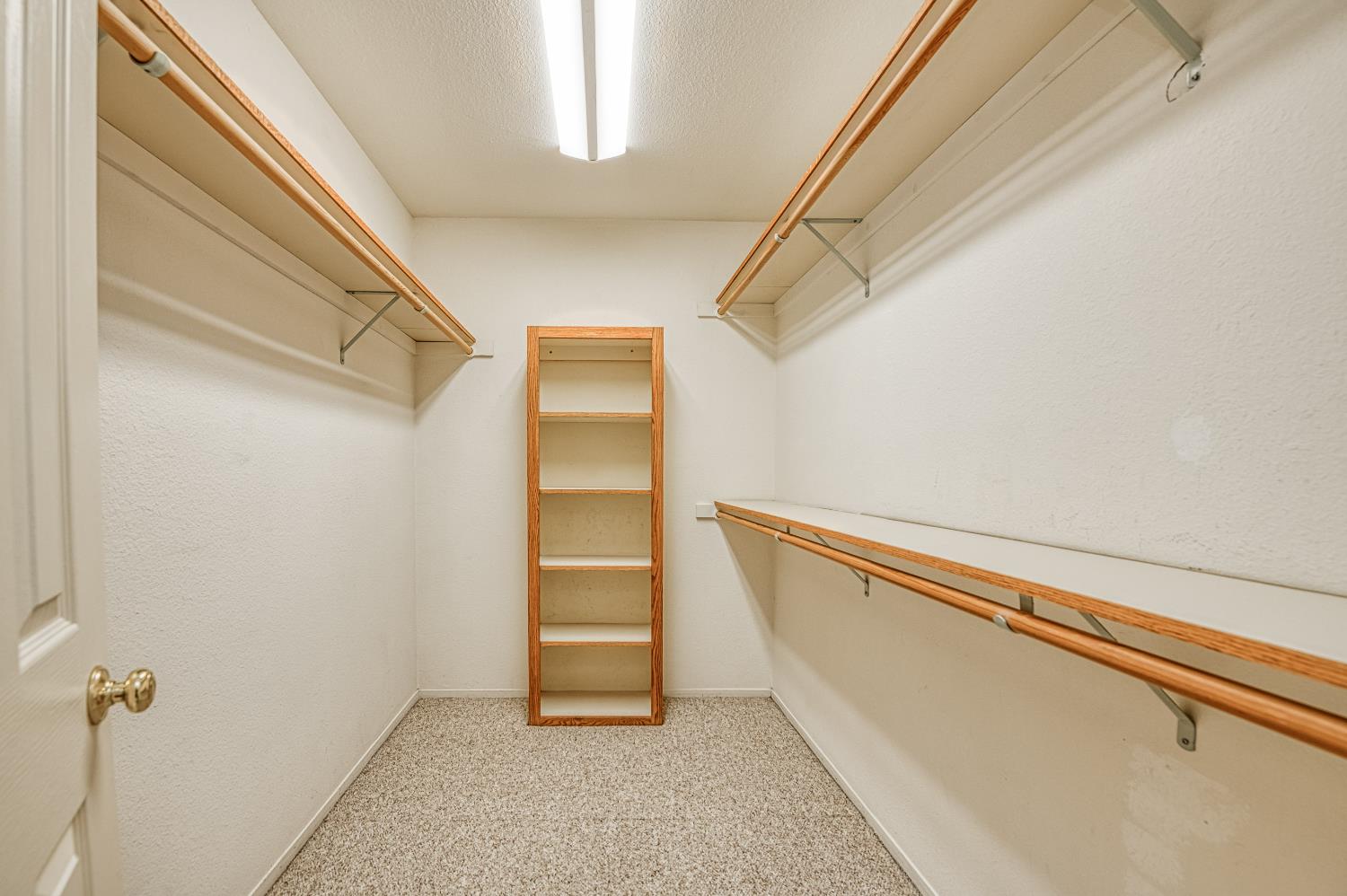 39000 Corlew Ln, Auberry, CA 93602