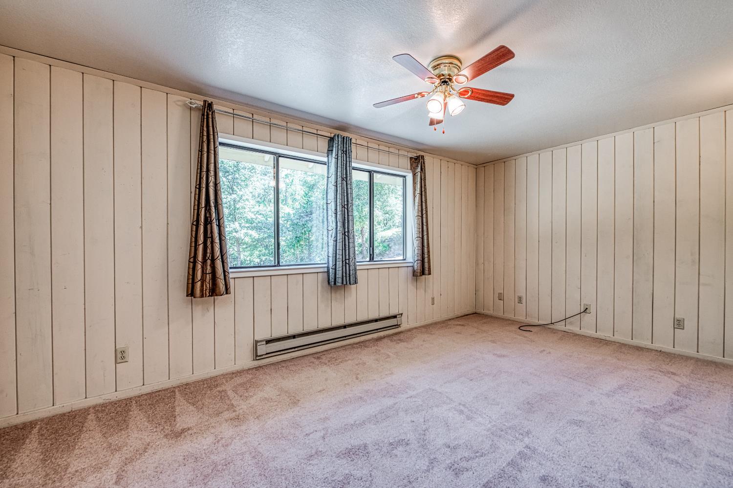 39000 Corlew Ln, Auberry, CA 93602