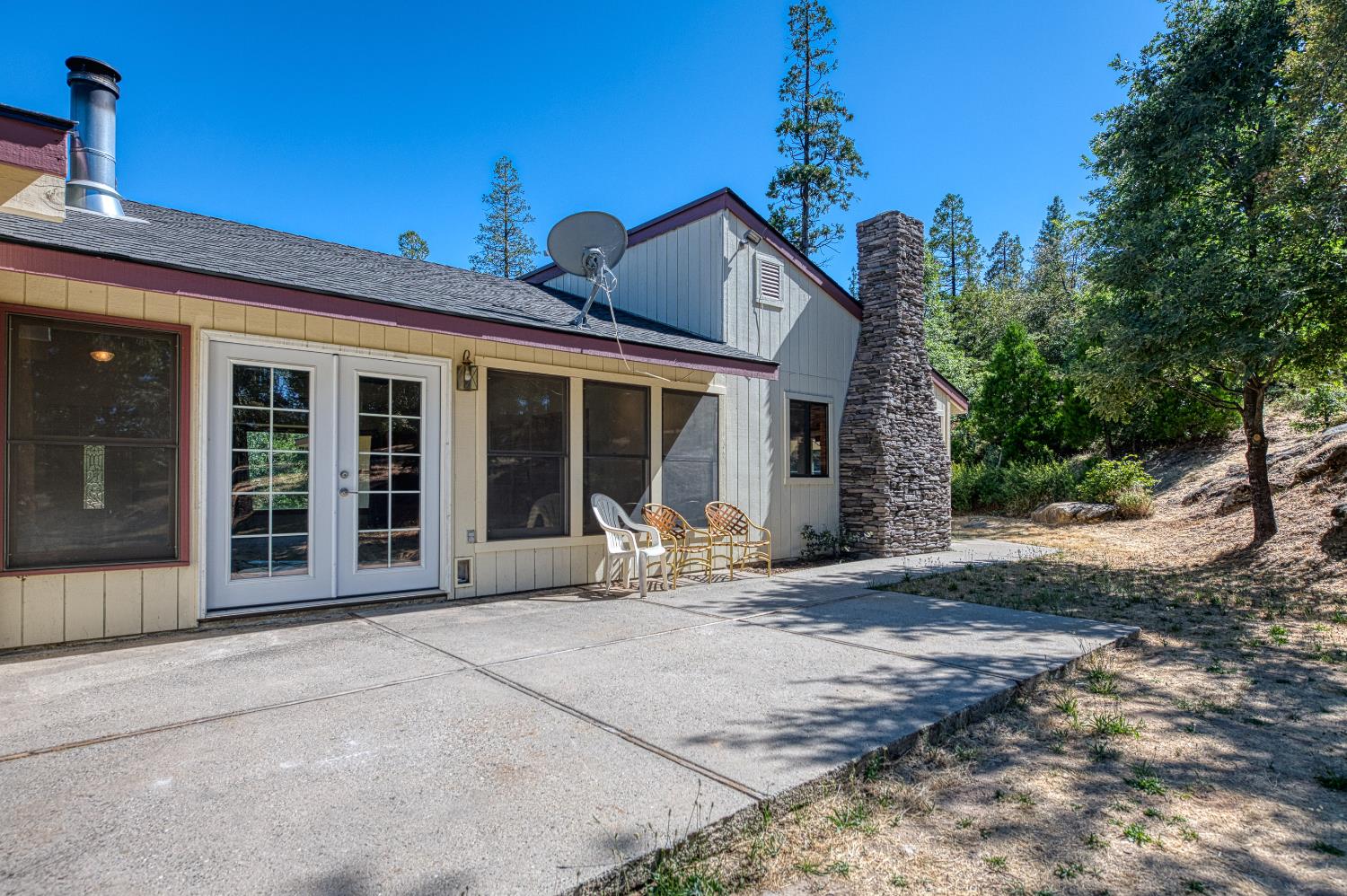 39000 Corlew Ln, Auberry, CA 93602