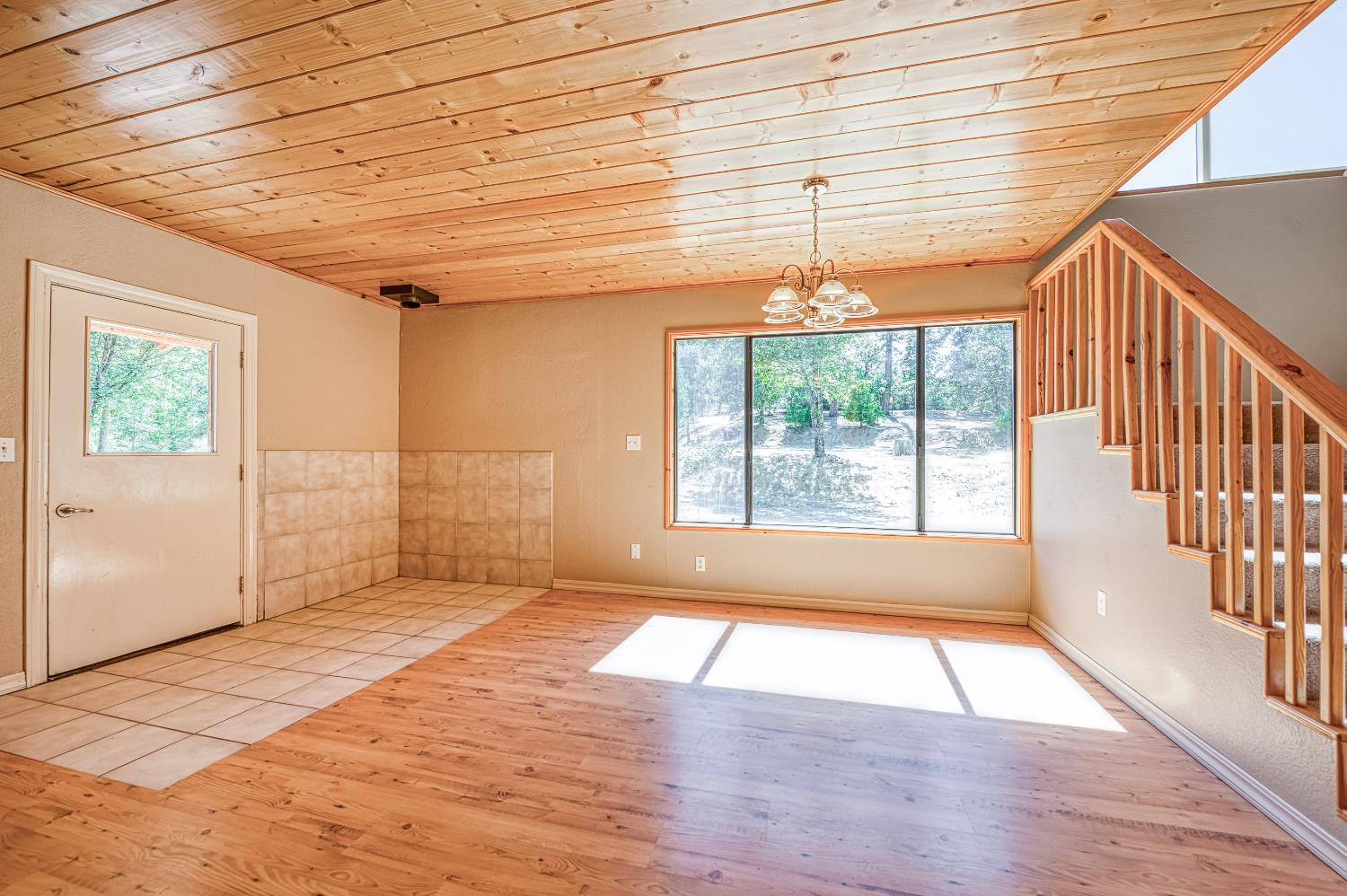 39000 Corlew Ln, Auberry, CA 93602