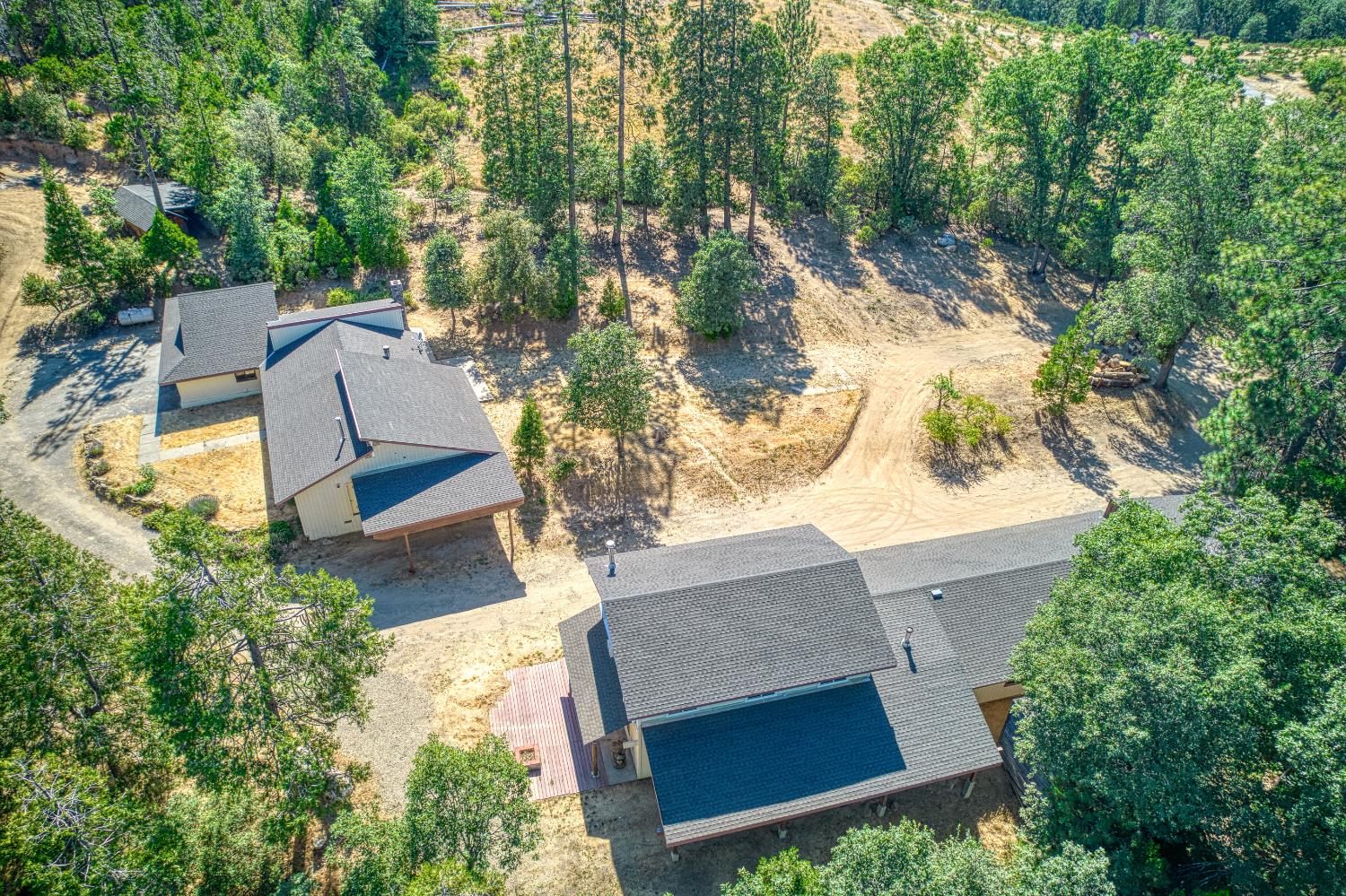 39000 Corlew Ln, Auberry, CA 93602
