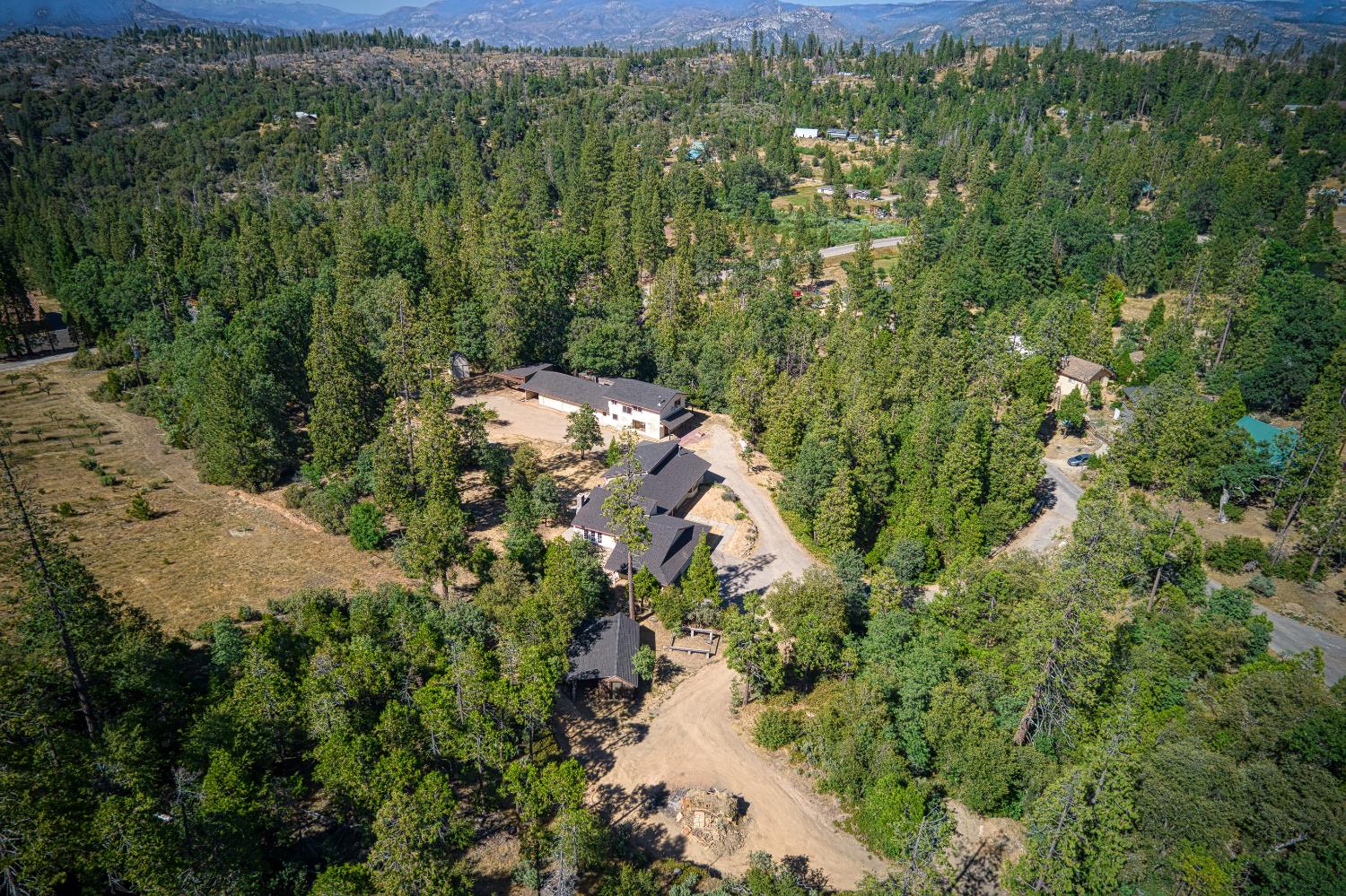 39000 Corlew Ln, Auberry, CA 93602