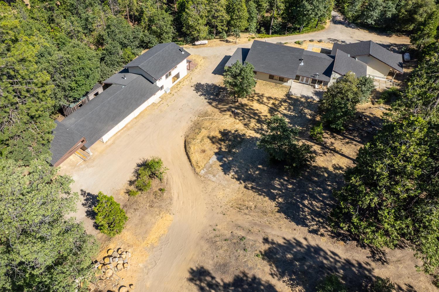 39000 Corlew Ln, Auberry, CA 93602