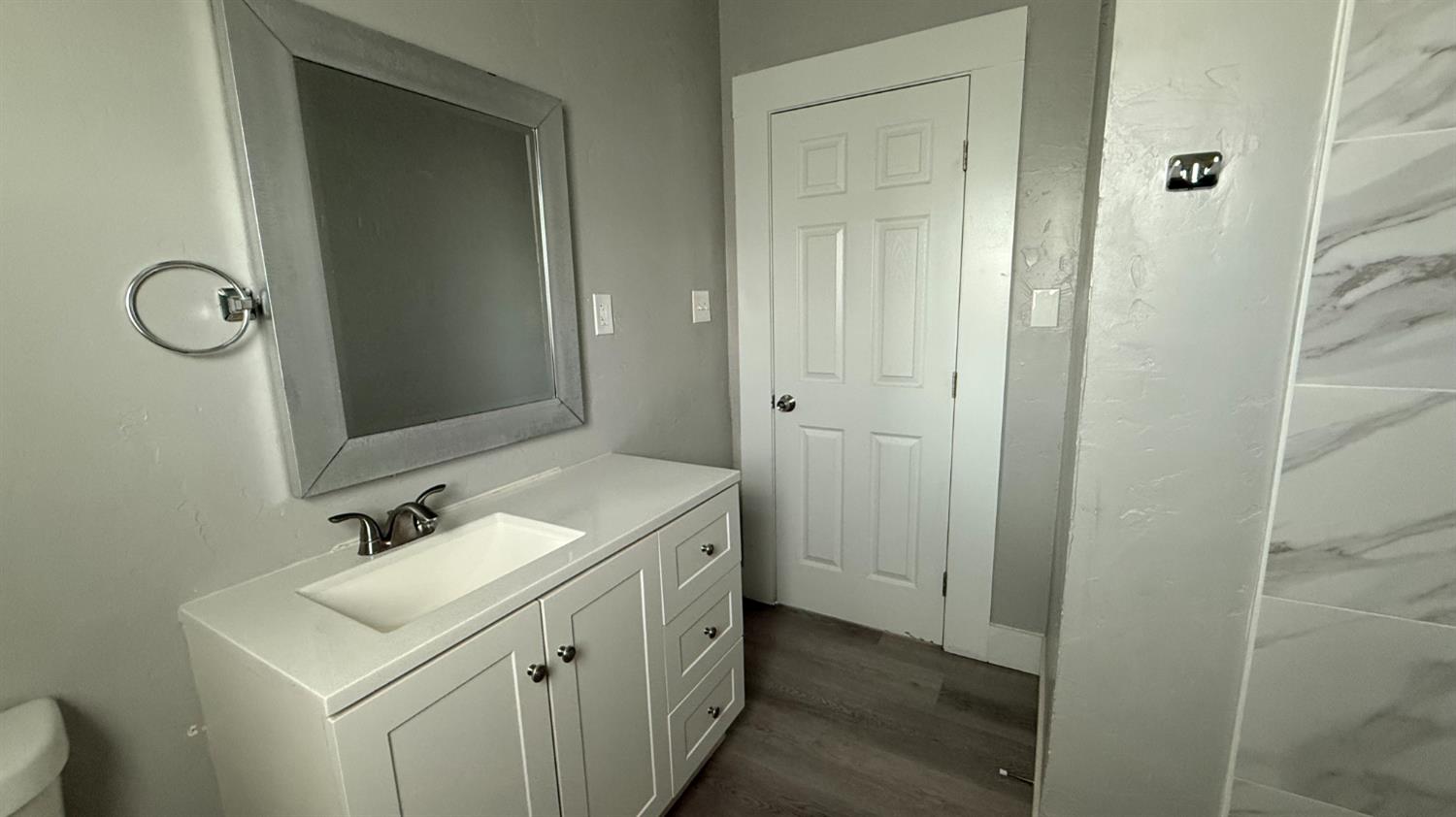 3769 E McKenzie Ave, Fresno, CA 93702