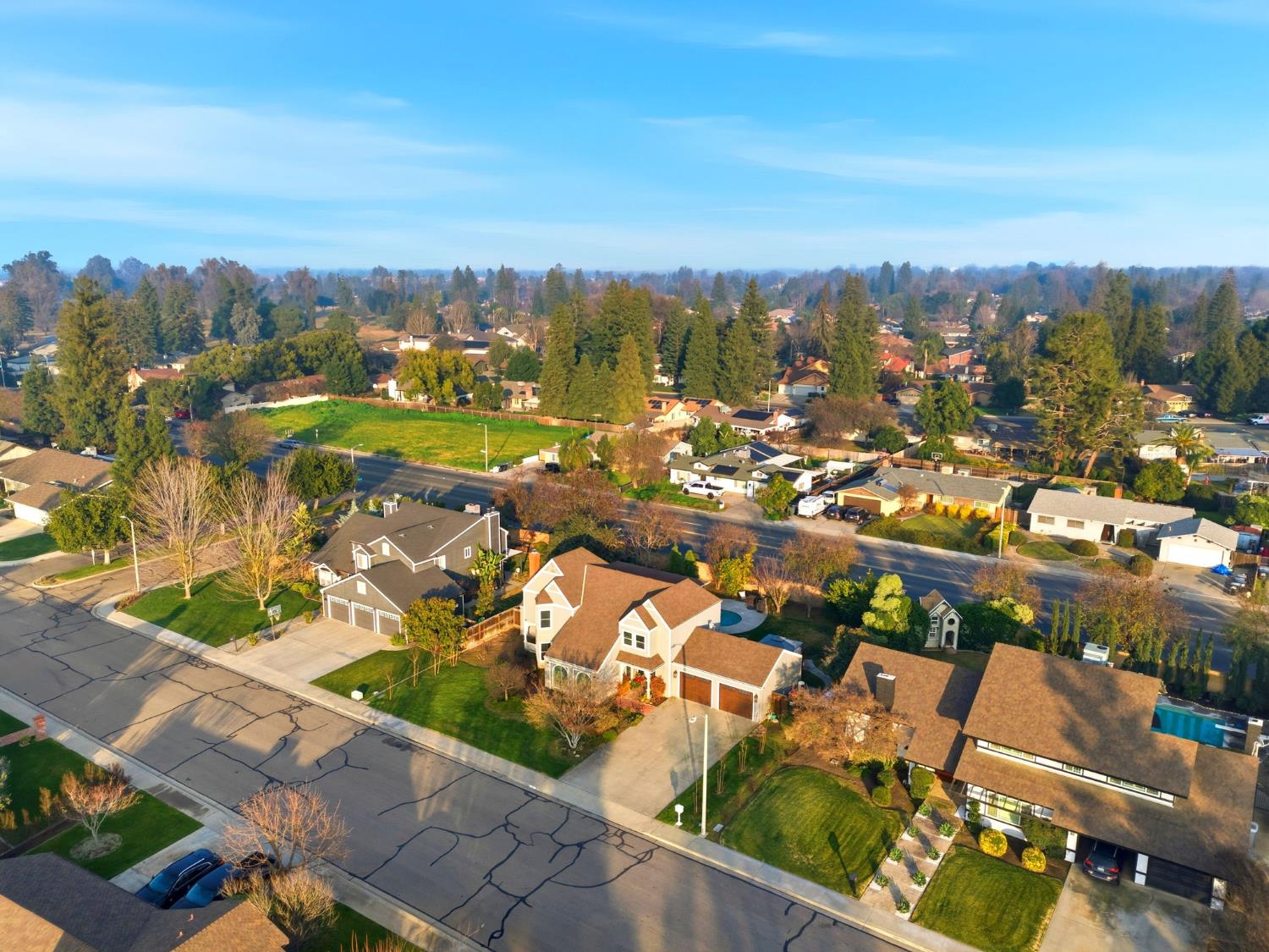 414 N Fulgham St, Visalia, CA 93291