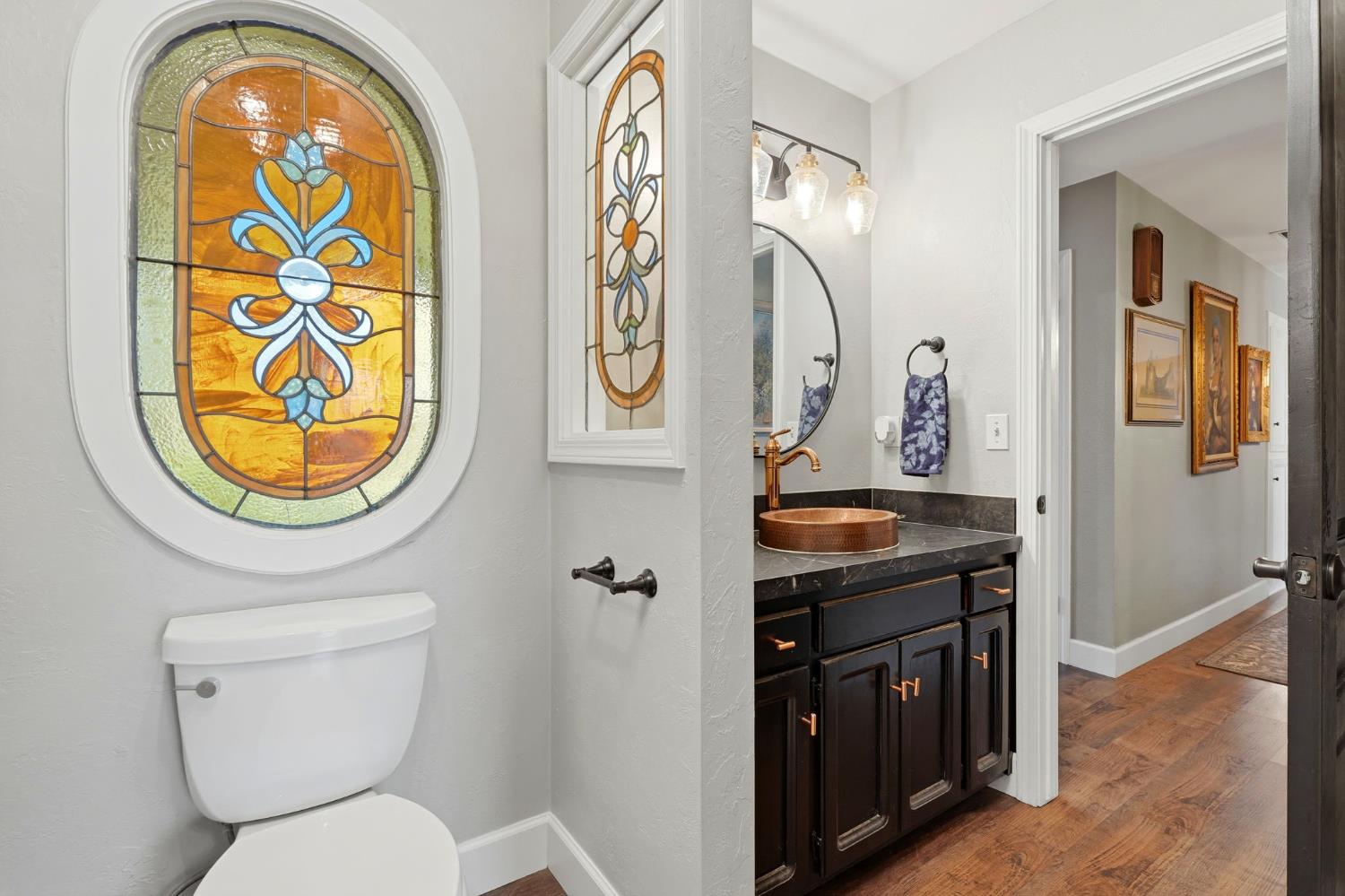 414 N Fulgham St, Visalia, CA 93291