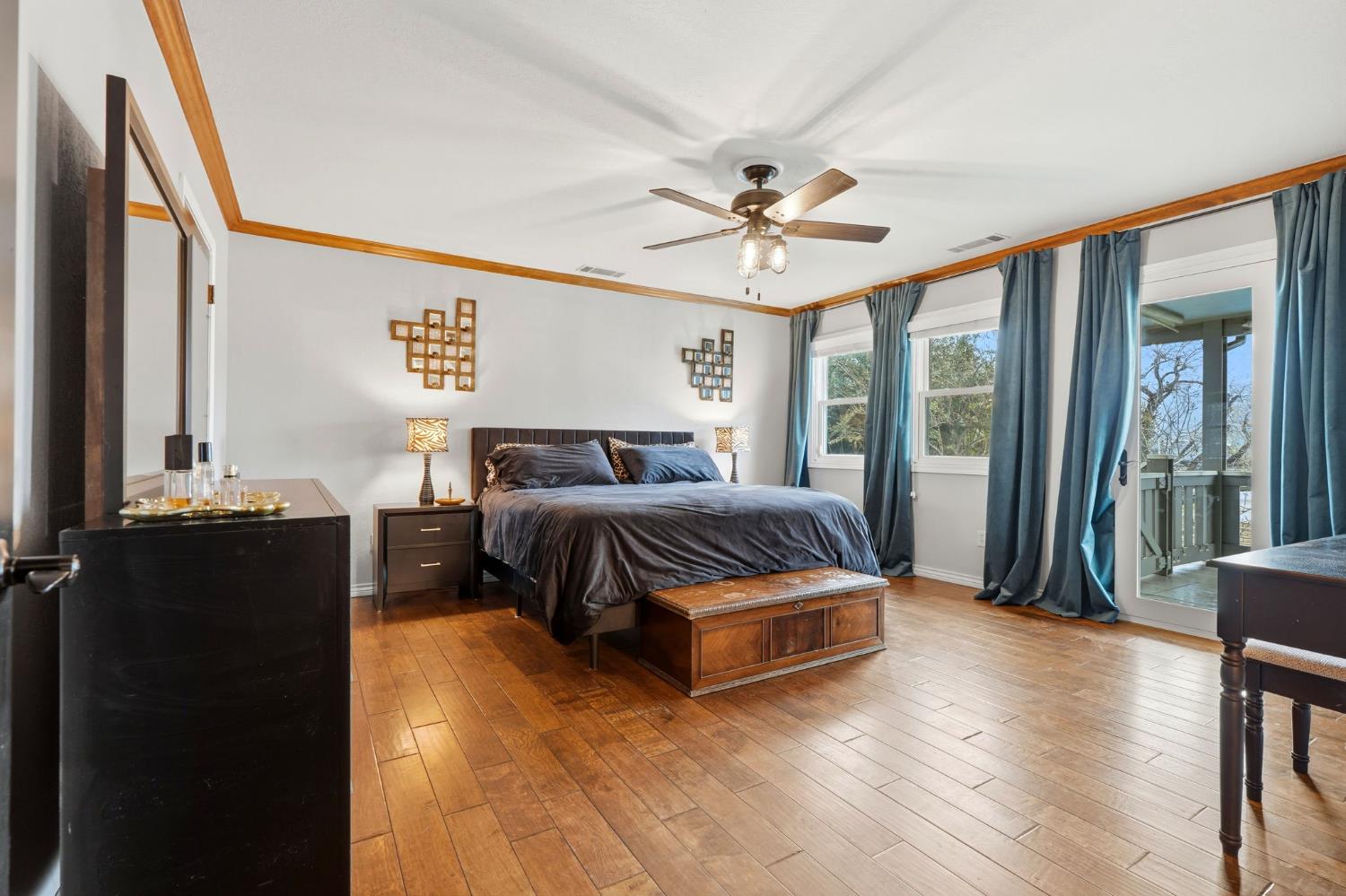 414 N Fulgham St, Visalia, CA 93291