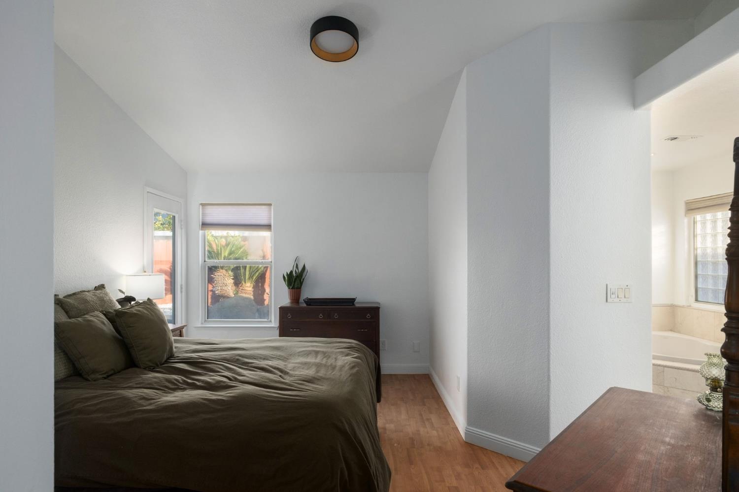 372 Lily Ave, Sanger, CA 93657