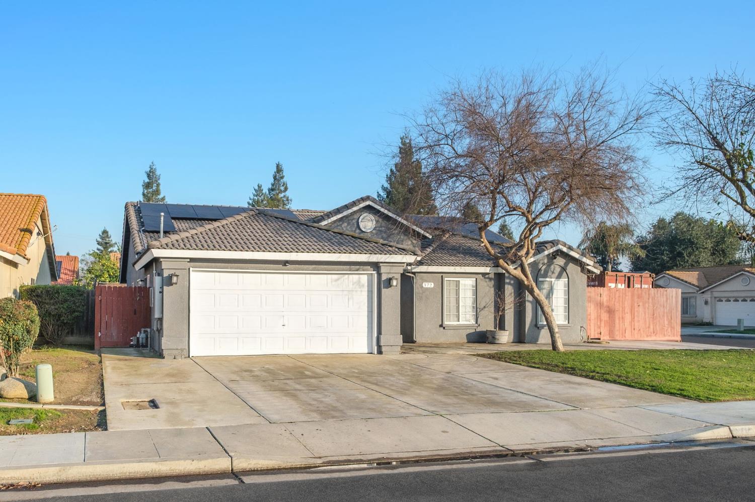 372 Lily Ave, Sanger, CA 93657